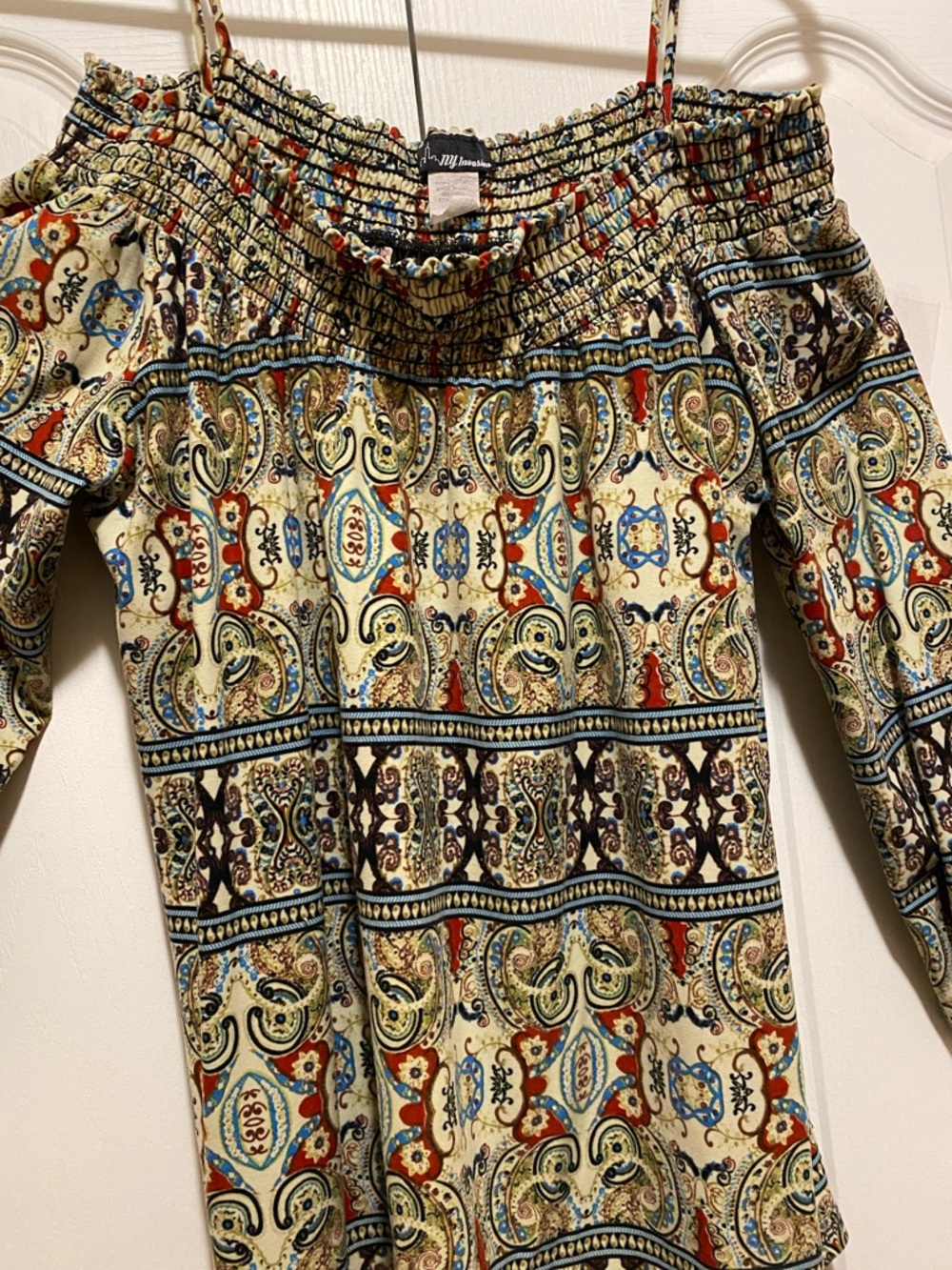 Off-Shoulder Paisley Print Blouse in Cream and Blue - Picture 3 of 5